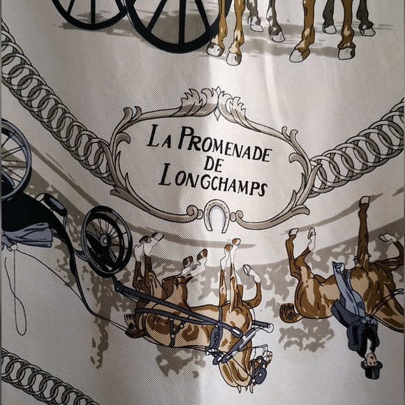 Hermes La Promenade de Longchamps Scarf - Picture 4 of 13